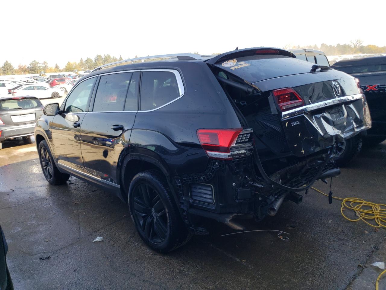 2019 Volkswagen Atlas VIN 1V2NR2CA5KC623545 Copart auction photo, rear end damage thumbnail 2
