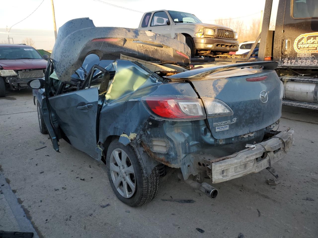 2010 Mazda 3 VIN JM1BL1SG4A1168333 Copart auction photo, rollover damage thumbnail 2