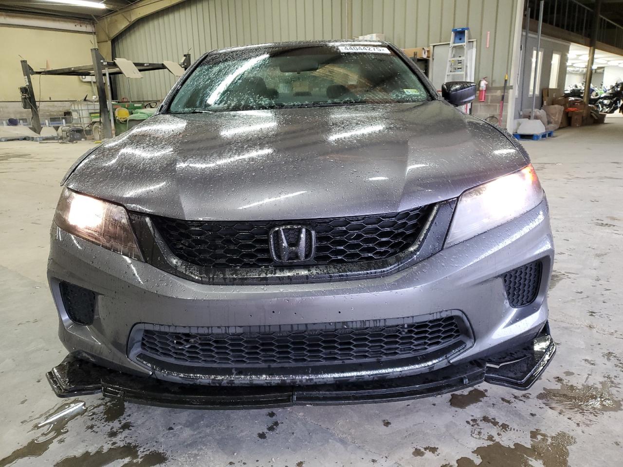 2013 Honda Accord VIN 1HGCT1B31DA021197 Copart auction photo, side / front end damage thumbnail 5