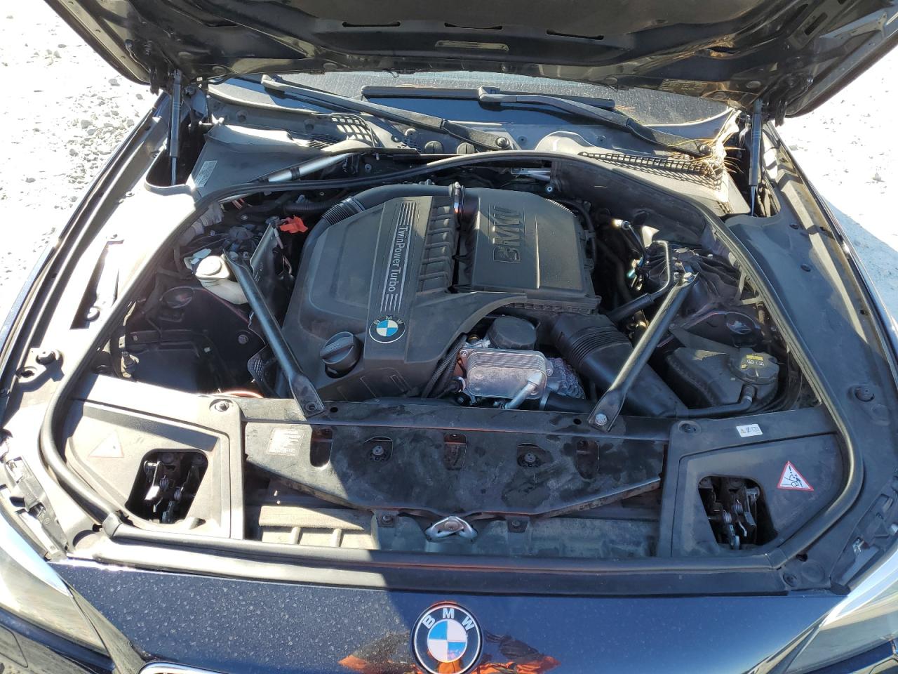 2016 BMW 5er VIN WBA5B1C52GG129336 Copart auction photo, minor dent/scratches damage thumbnail 12