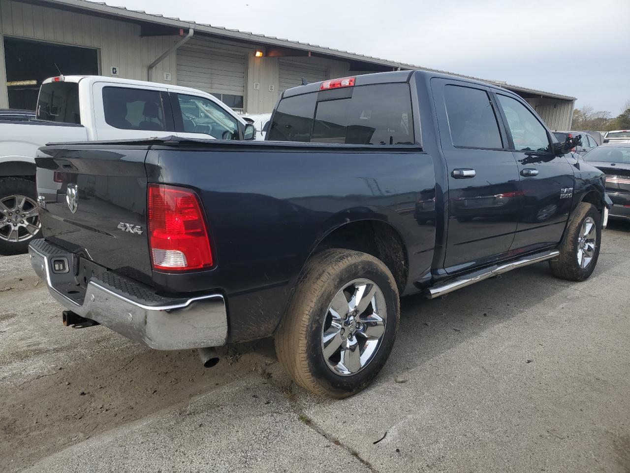 2016 RAM 1500 VIN 1C6RR7LG2GS203590 Copart auction photo, front end / rear end damage thumbnail 3