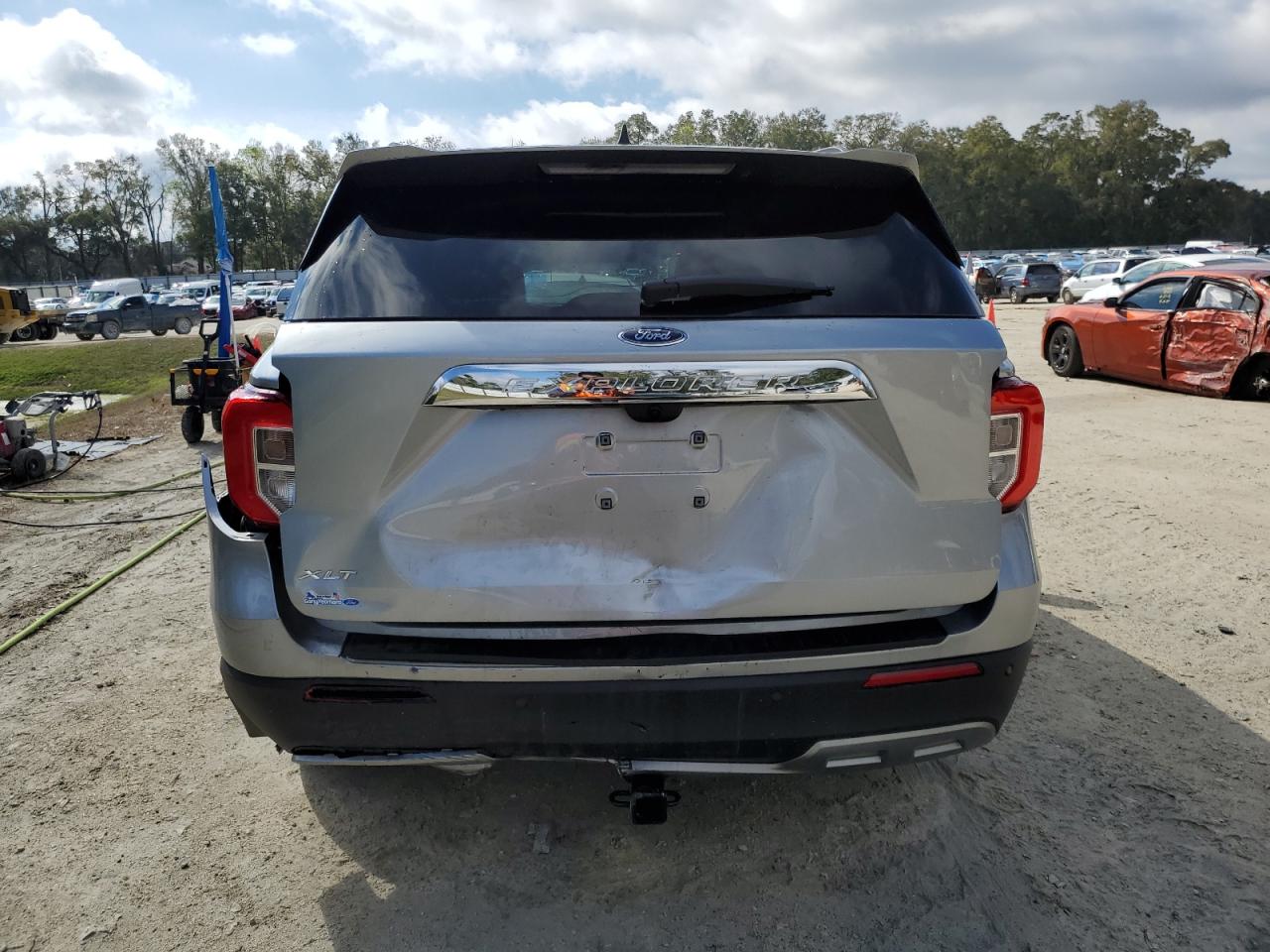 2023 Ford Explorer VIN 1FMSK7DHXPGB31350 Copart auction photo, rear end damage thumbnail 6