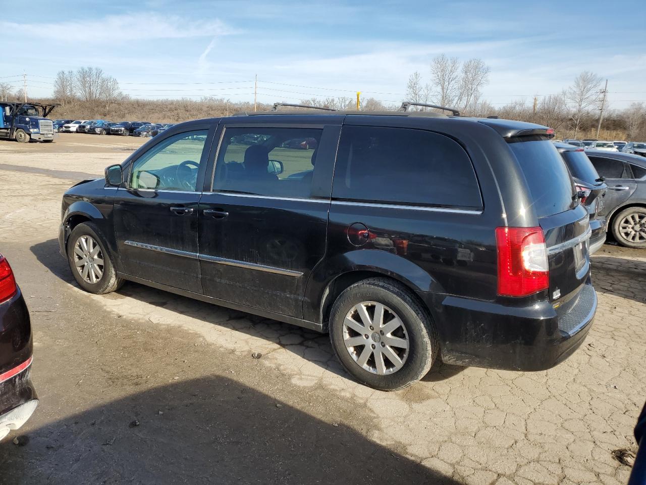 2016 Chrysler Town & Country VIN 2C4RC1BG5GR198959 Copart auction photo, front end / hail damage thumbnail 2