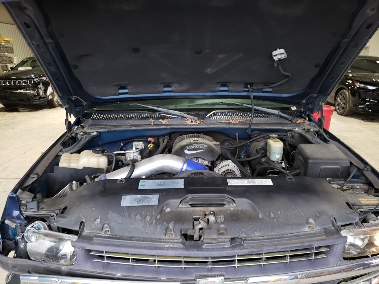 2001 Chevrolet Silverado VIN 2GCEK19T811401319 Copart auction photo, front end / minor dent/scratches damage thumbnail 11