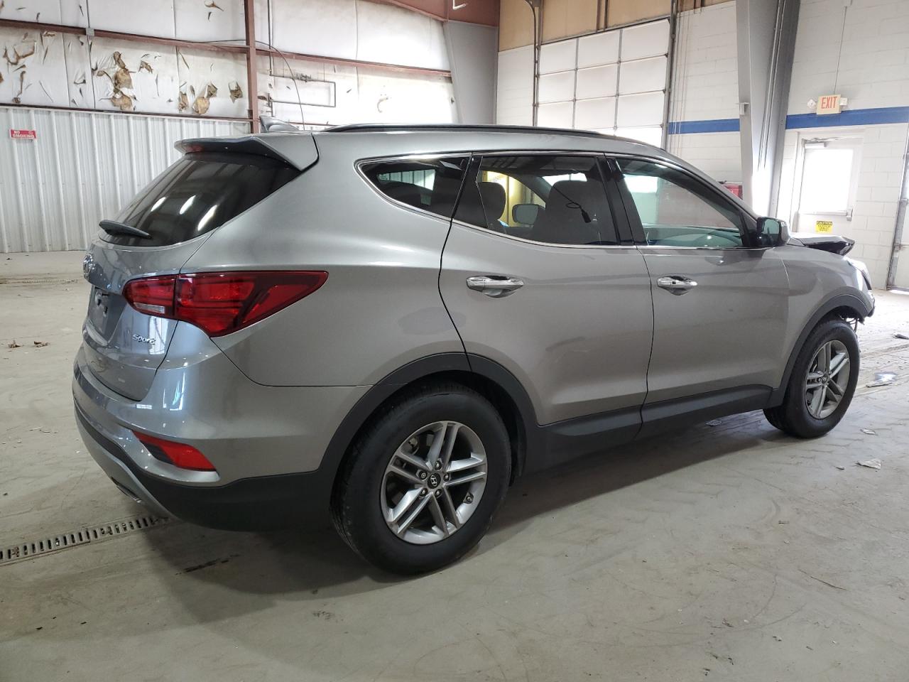2017 Hyundai Santa Fe VIN 5NMZU3LB7HH031557 Copart auction photo, front end damage thumbnail 3