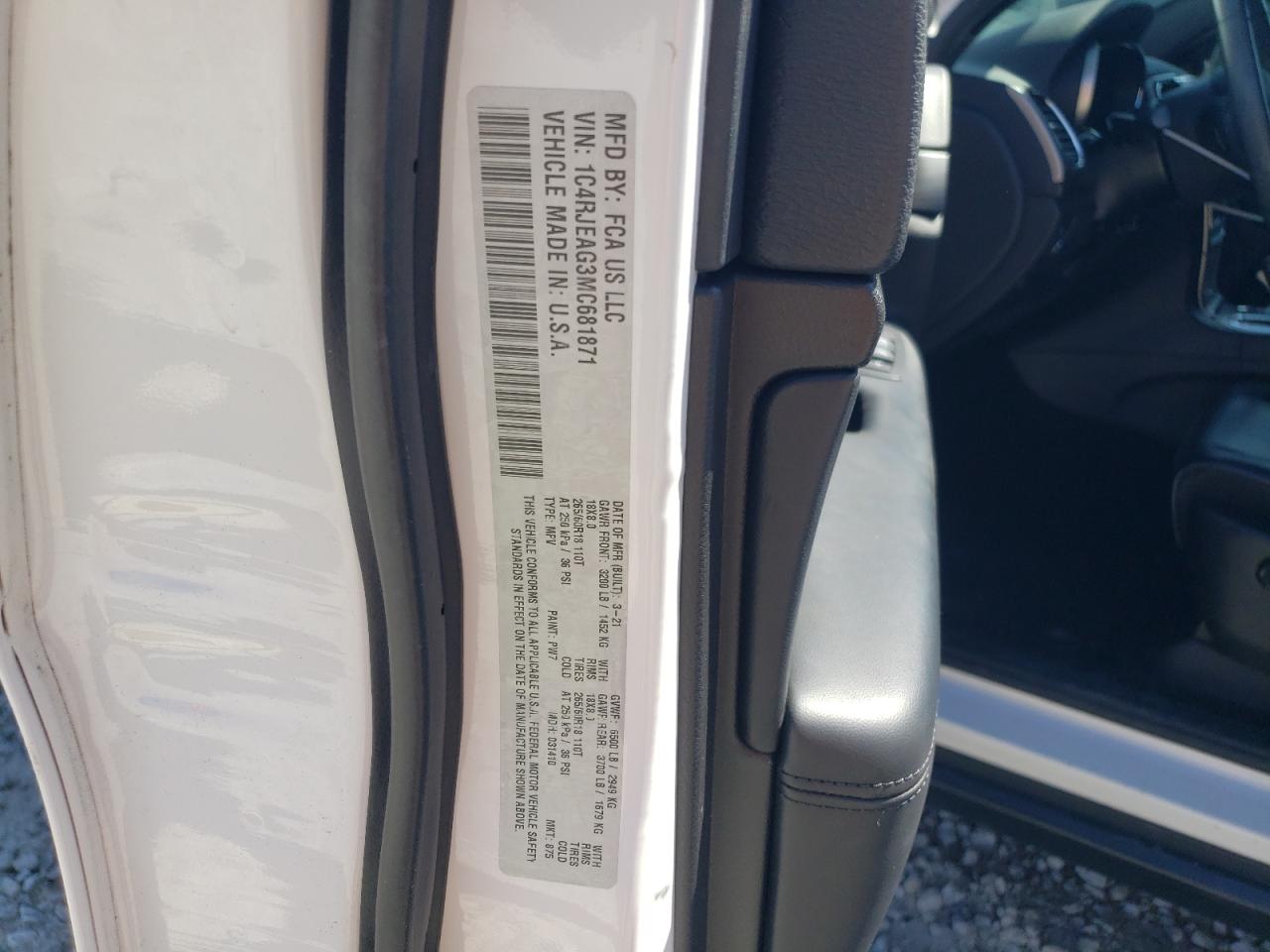 2021 Jeep Grand Cherokee VIN 1C4RJEAG3MC681871 Copart auction photo, front end / minor dent/scratches damage thumbnail 14