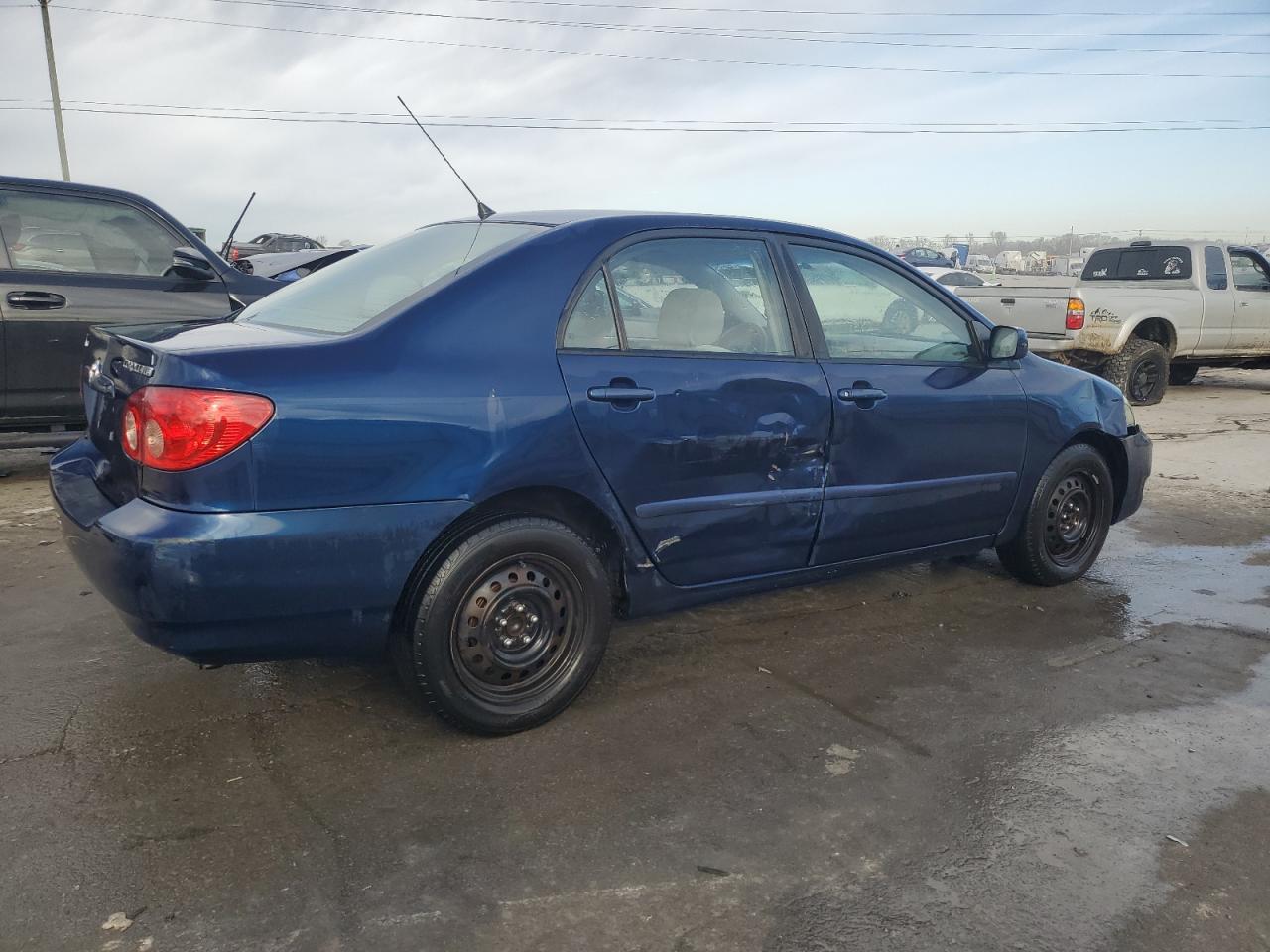 2005 Toyota Corolla VIN 1NXBR30E95Z361492 Copart auction photo, front end / side damage thumbnail 3