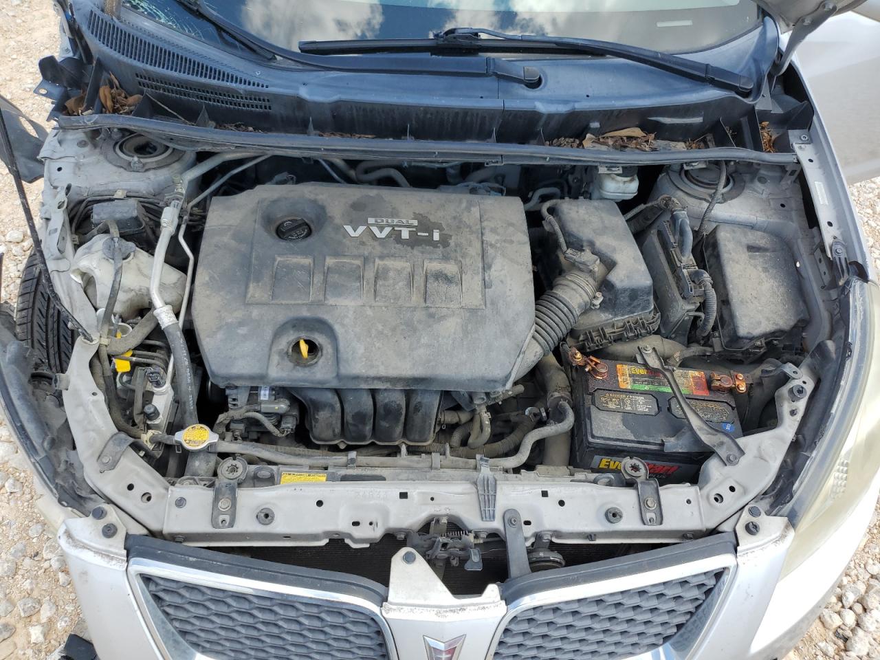 2010 Pontiac Vibe VIN 5Y2SP6E88AZ420379 Copart auction photo, front end / side damage thumbnail 12