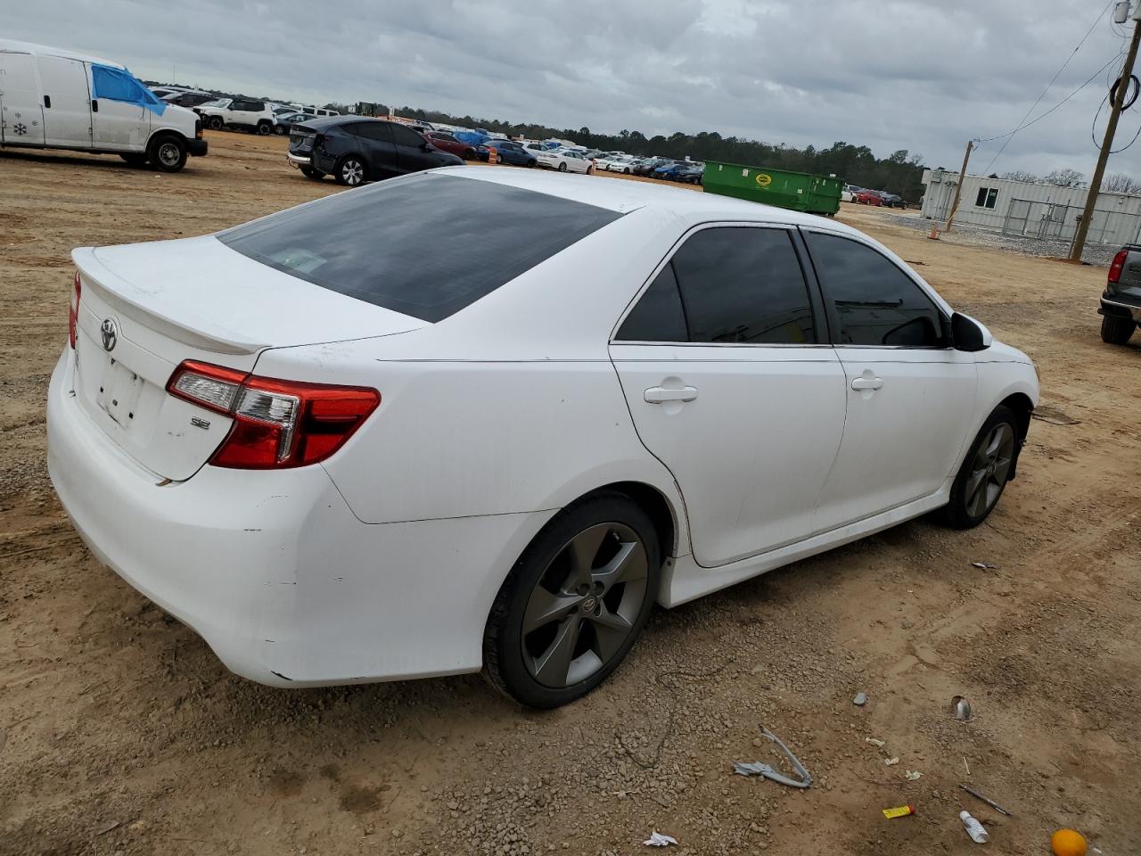 2014 Toyota Camry VIN 4T1BF1FK2EU799717 Copart auction photo, front end / minor dent/scratches damage thumbnail 3