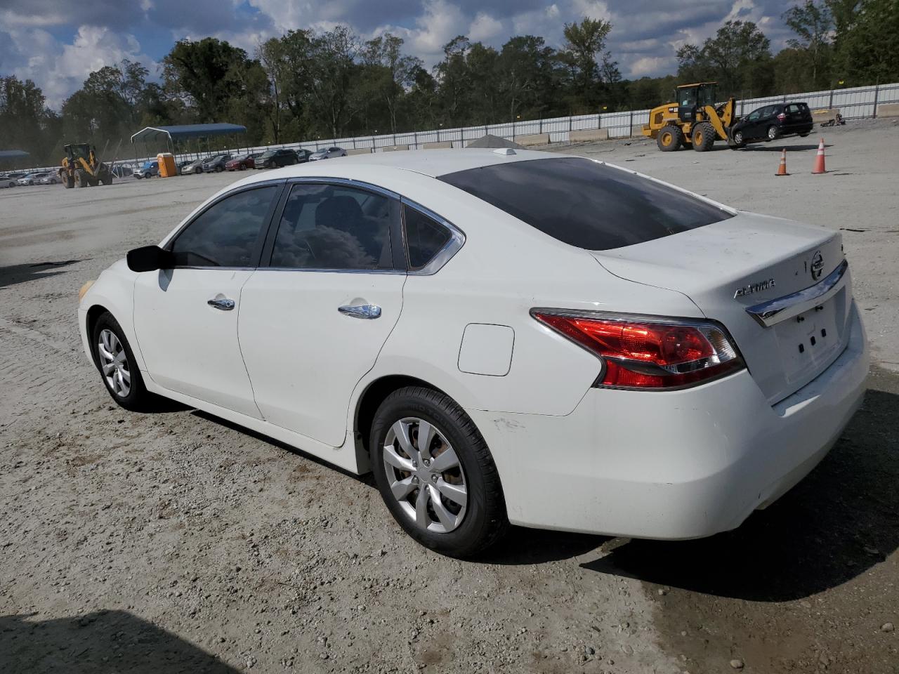 2015 Nissan Altima VIN 1N4AL3AP7FN897313 Copart auction photo, water/flood / minor dent/scratches damage thumbnail 2