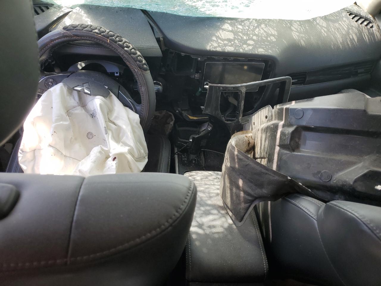 2019 Mitsubishi Outlander VIN JA4AD3A3XKZ007890 Copart auction photo, biohazard/chemical / all over damage thumbnail 8
