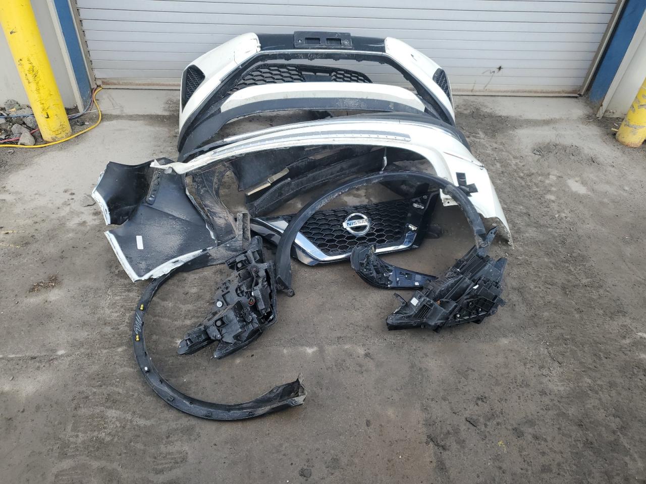 2020 Nissan Murano VIN 5N1AZ2AS9LN121232 Copart auction photo, all over / undercarriage damage thumbnail 13