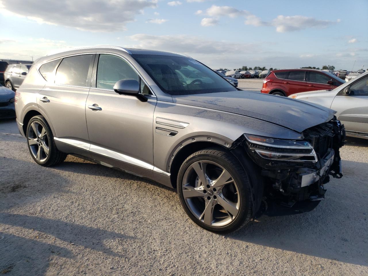 2021 Genesis Gv80 VIN KMUHCESC1MU031333 Copart auction photo, front end / minor dent/scratches damage thumbnail 4