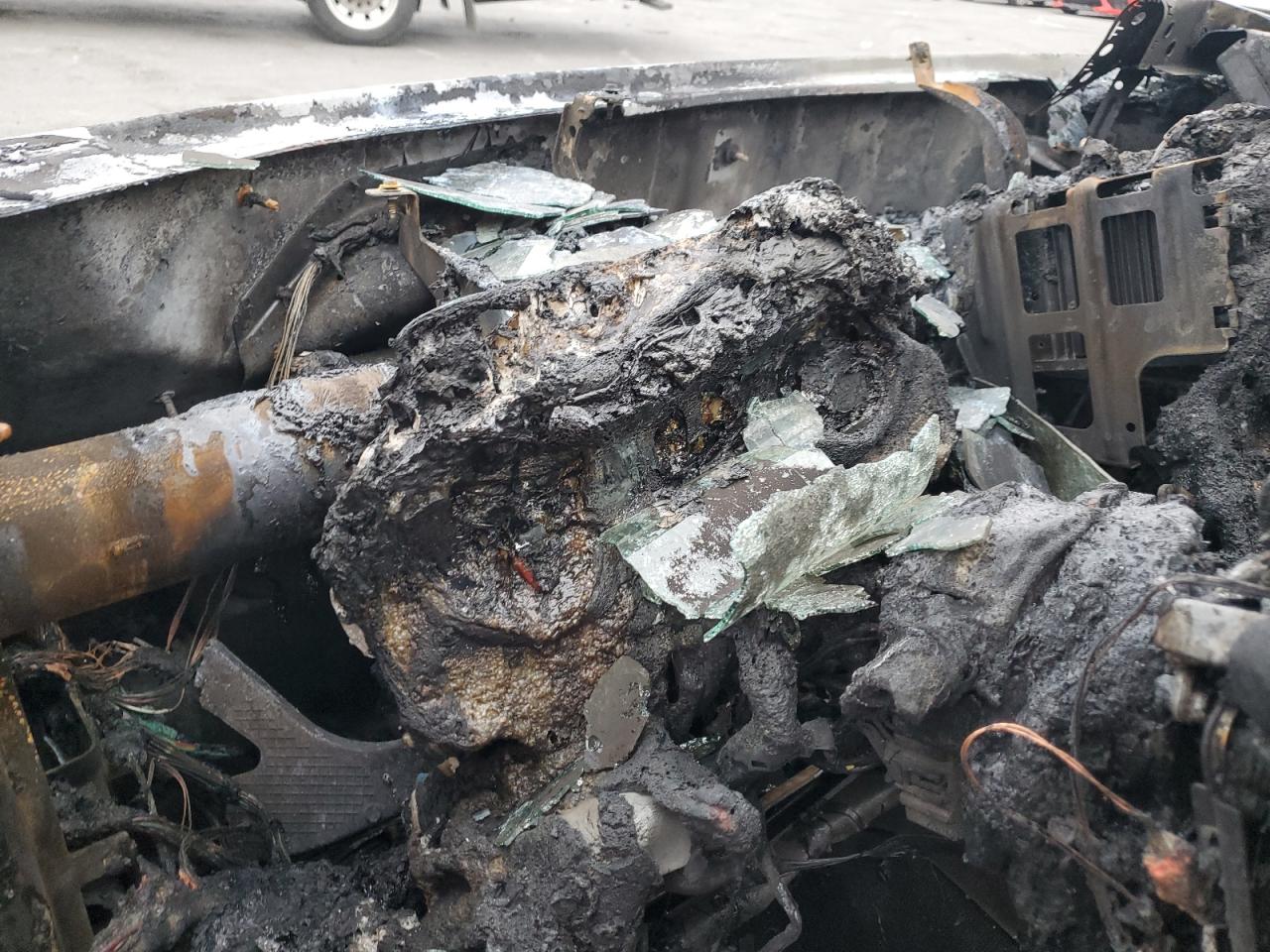 2007 Ford F-150 VIN 1FTRX12W47KD66004 Copart auction photo, burn damage thumbnail 9
