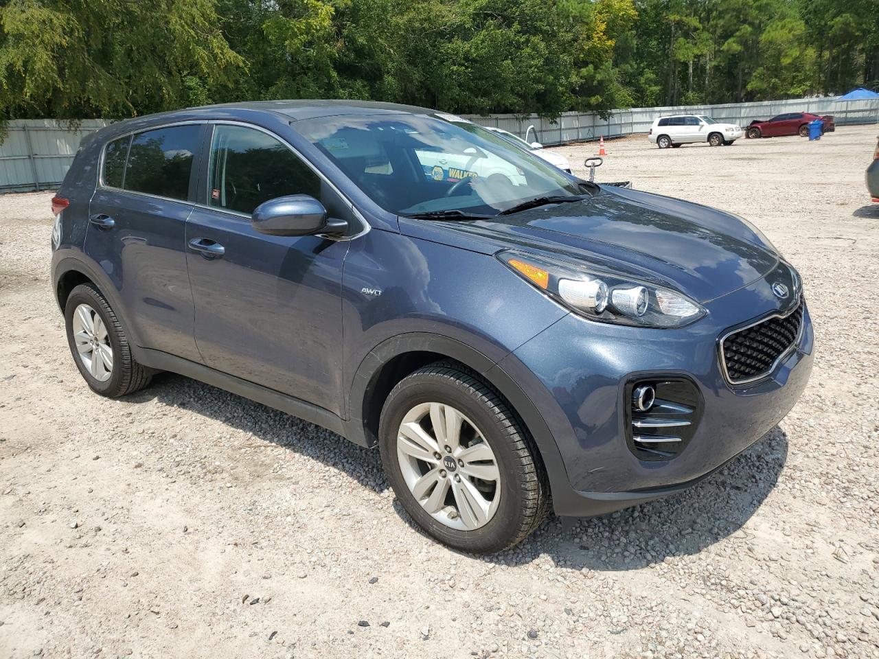 2019 KIA Sportage VIN KNDPMCAC6K7505869 Copart auction photo, minor dent/scratches damage thumbnail 4