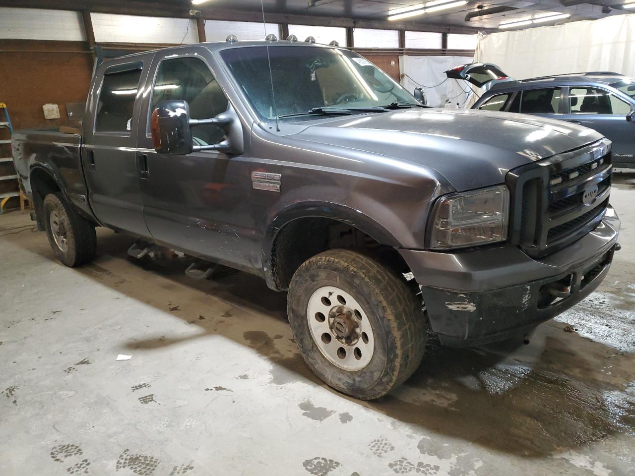 2006 Ford F350 VIN 1FTWW31P16EA05290 Copart auction photo, side / front end damage thumbnail 4