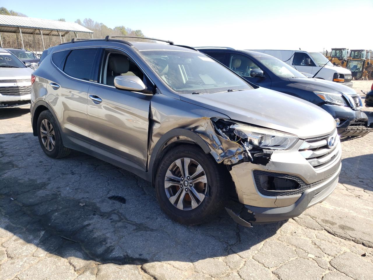 2015 Hyundai Santa Fe VIN 5XYZU3LB5FG247625 Copart auction photo, front end damage thumbnail 4