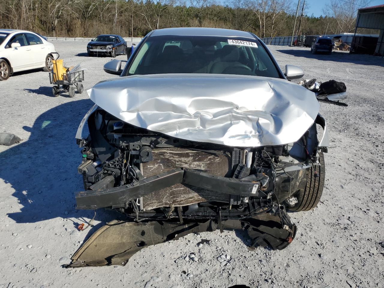 2020 KIA Optima VIN 5XXGT4L3XLG388070 Copart auction photo, front end / side damage thumbnail 5