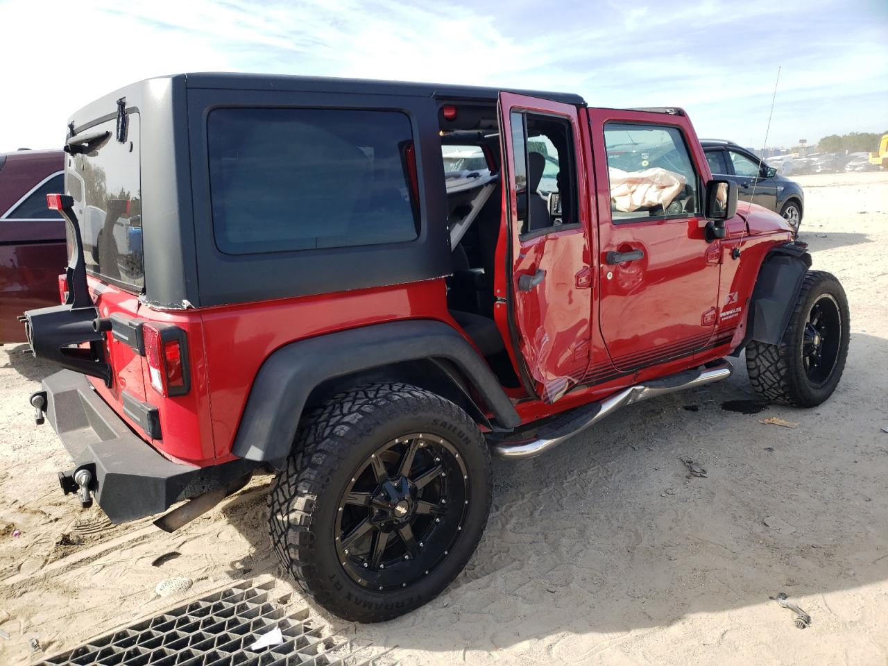 2009 Jeep Wrangler VIN 1J4GB39159L753812 Copart auction photo, front end / side damage thumbnail 3