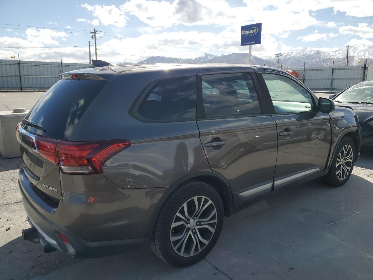 2017 Mitsubishi Outlander VIN JA4AD2A39HZ019418 Copart auction photo, front end damage thumbnail 3