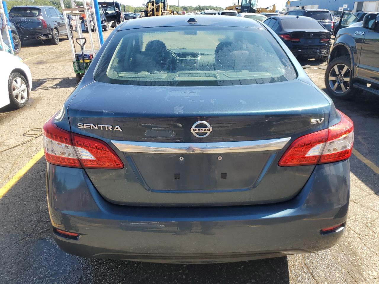 2015 Nissan Sentra VIN 3N1AB7AP2FY222091 Copart auction photo, side / front end damage thumbnail 6