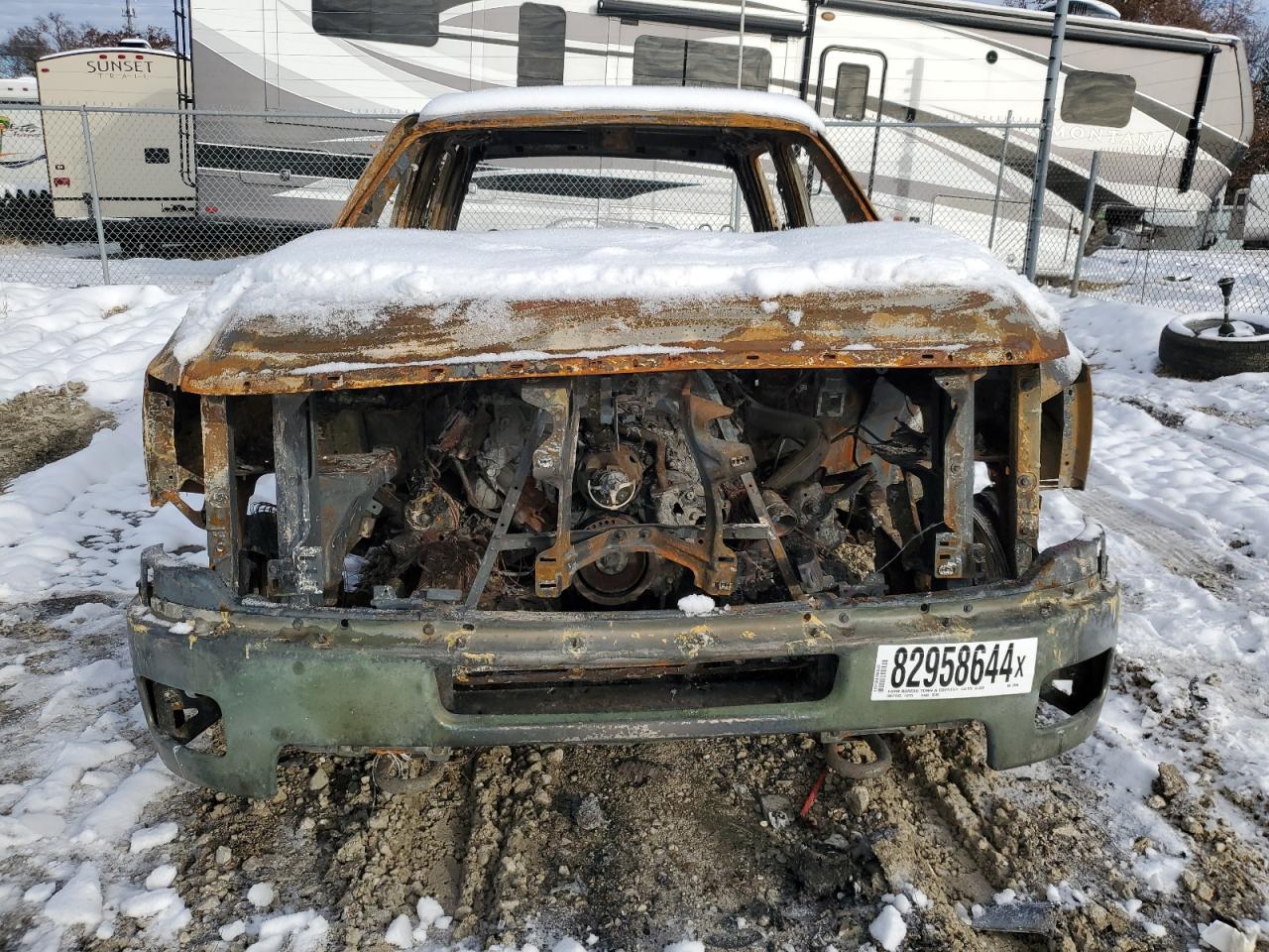 2011 Chevrolet Silverado VIN 1GC1KYE87BF178998 Copart auction photo, burn damage thumbnail 5