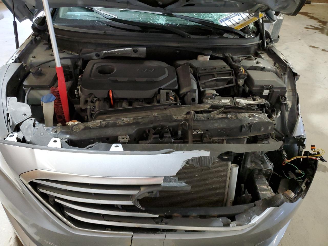 2015 Hyundai Sonata VIN 5NPE24AF9FH149545 Copart auction photo, front end / side damage thumbnail 12