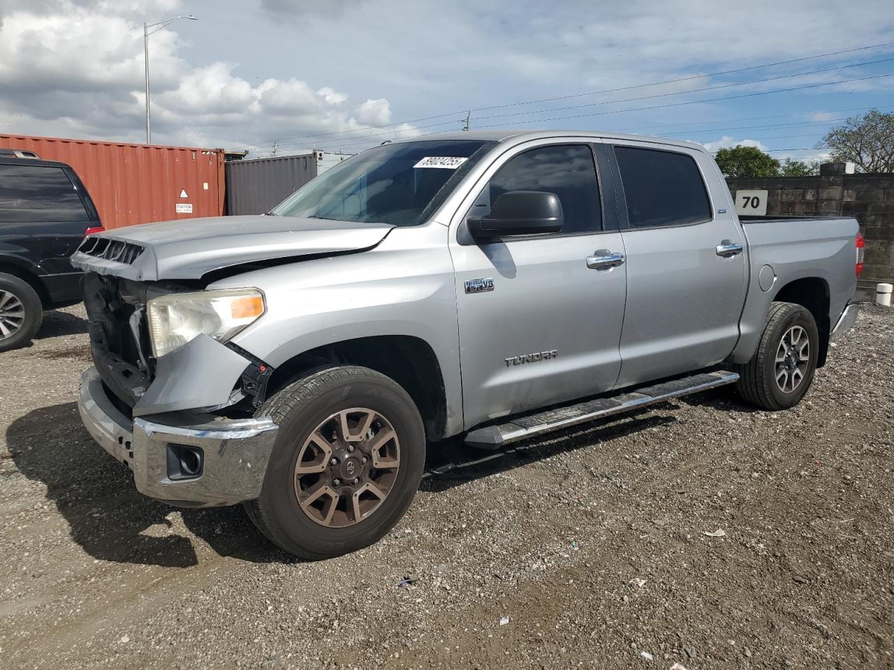2017 Toyota Tundra VIN 5TFEW5F10HX222526