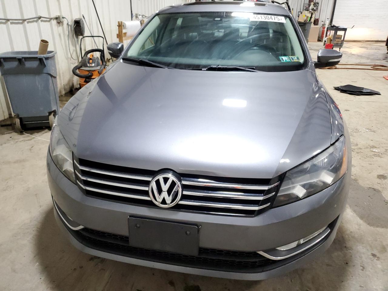 2015 Volkswagen Passat VIN 1VWBT7A38FC051901 Copart auction photo, side damage thumbnail 5