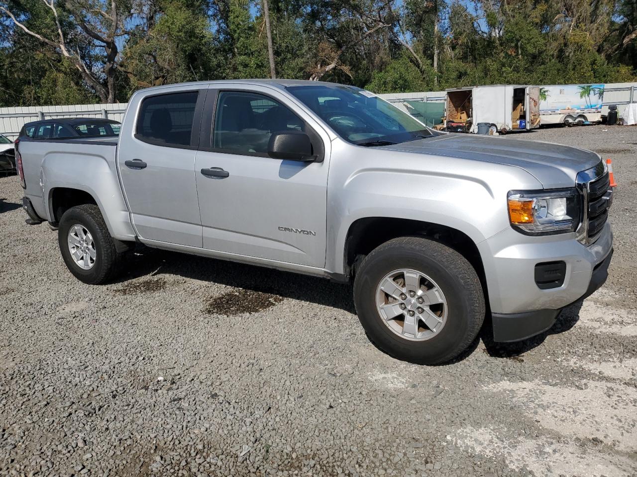 2019 GMC Canyon VIN 1GTG5BEN1K1271002 Copart auction photo, water/flood damage thumbnail 4