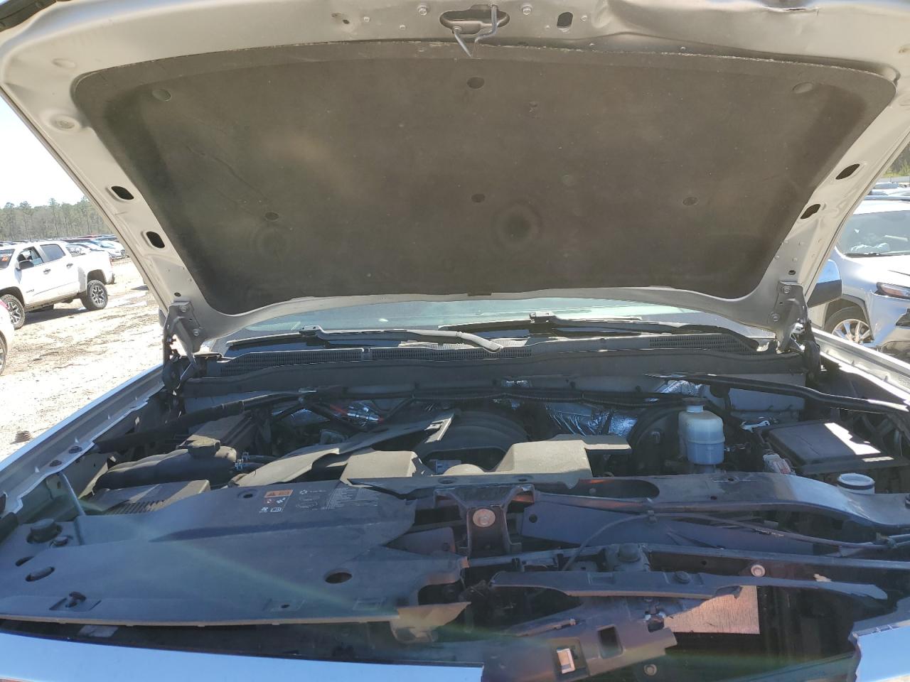 2015 Chevrolet Silverado VIN 3GCUKREC0FG476093 Copart auction photo, front end damage thumbnail 11