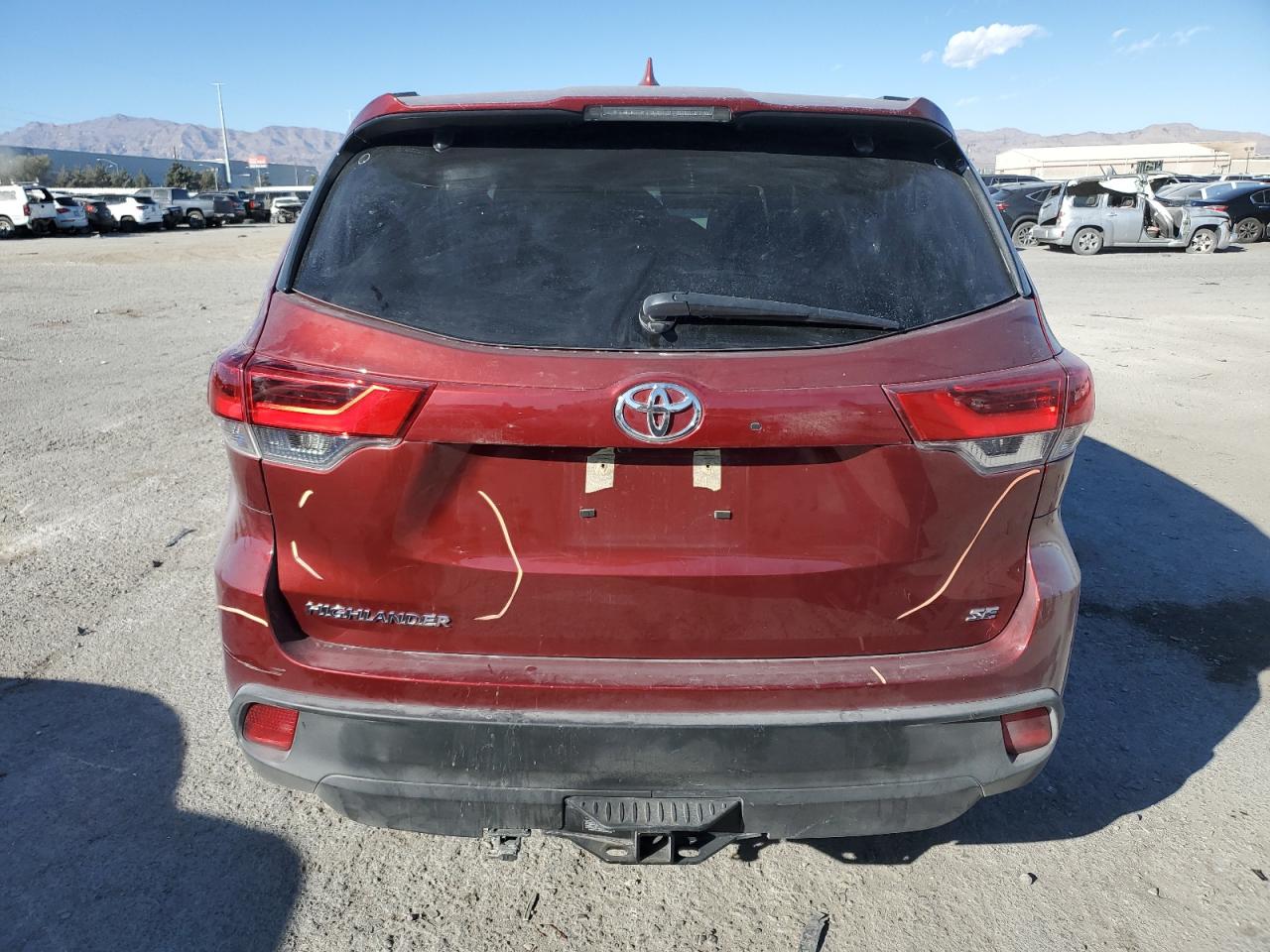 2017 Toyota Highlander VIN 5TDKZRFH6HS516808 Copart auction photo, front end damage thumbnail 6