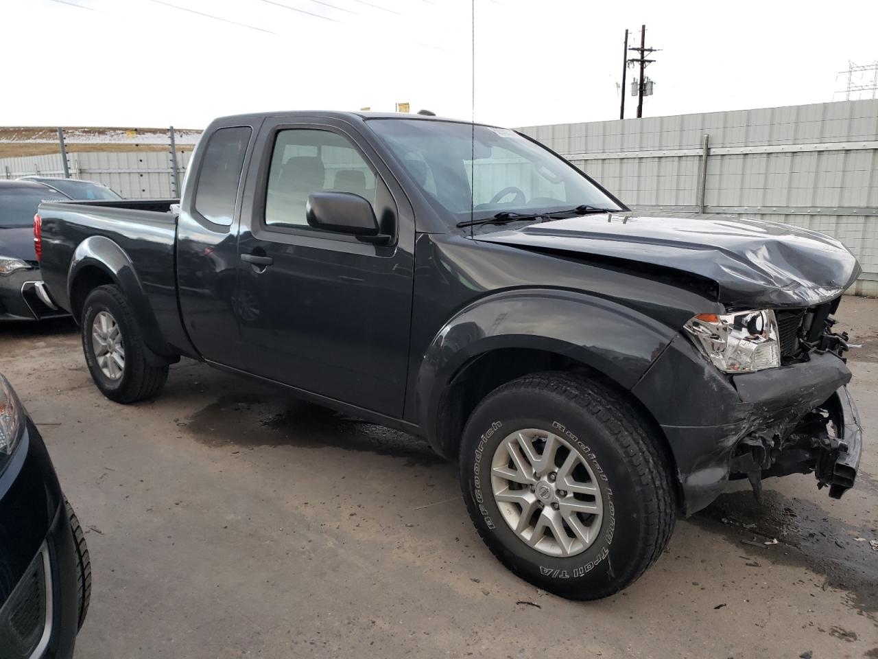 2015 Nissan Navara (Frontier) VIN 1N6AD0CW8FN747539 Copart auction photo, front end / hail damage thumbnail 4