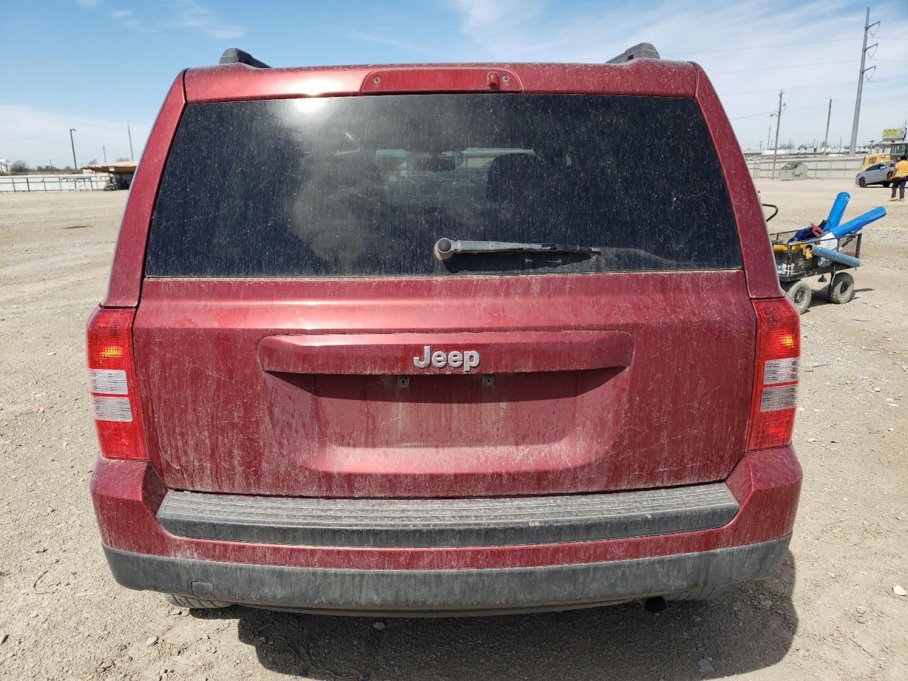 2014 Jeep Liberty (Patriot) VIN 1C4NJPBA0ED575071 Copart auction photo, front end damage thumbnail 6