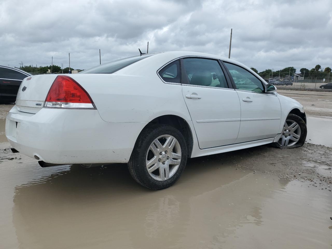 2016 Chevrolet Impala VIN 2G1WB5E31G1102841 Copart auction photo, front end / minor dent/scratches damage thumbnail 3