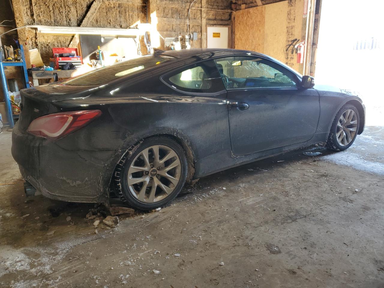 2015 Hyundai Genesis VIN KMHHU6KJ0FU124296 Copart auction photo, front end damage thumbnail 3