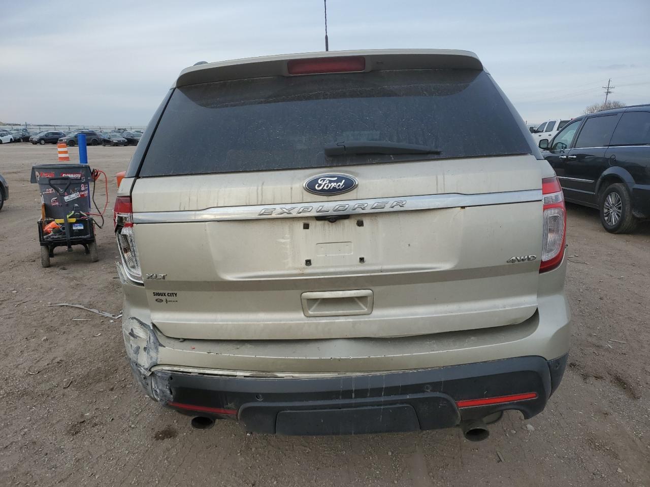 2011 Ford Explorer VIN 1FMHK8D83BGA80606 Copart auction photo, all over damage thumbnail 6