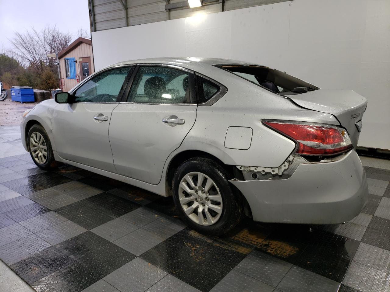 2015 Nissan Altima VIN 1N4AL3AP7FC585021 Copart auction photo, rear end / front end damage thumbnail 2