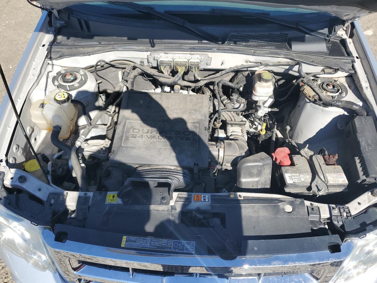2011 Ford Escape VIN 1FMCU0EG8BKB85022 Copart auction photo, side / minor dent/scratches damage thumbnail 12