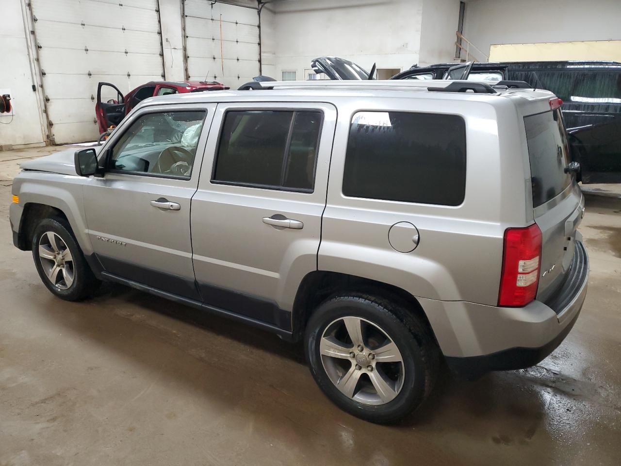 2017 Jeep Liberty (Patriot) VIN 1C4NJRFB0HD133703 Copart auction photo, front end / minor dent/scratches damage thumbnail 2