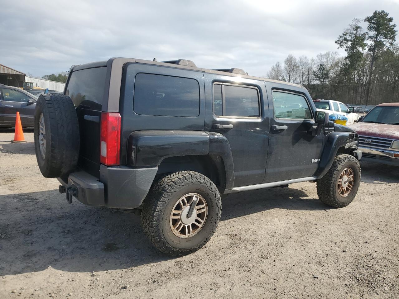 2006 Hummer H3 VIN 5GTDN136868116087 Copart auction photo, all over damage thumbnail 3