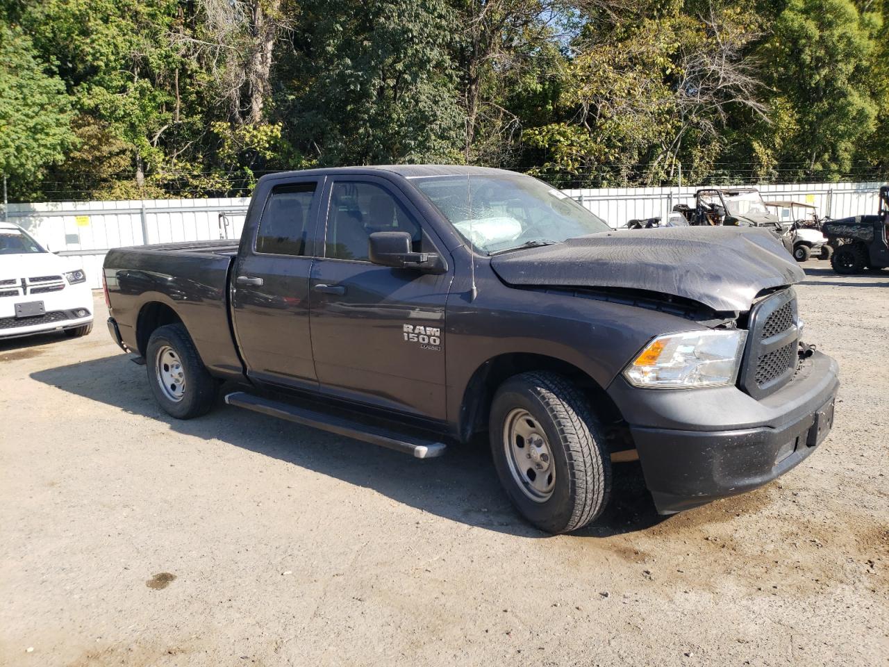 2019 RAM 1500 VIN 1C6RR6FG8KS562652 Copart auction photo, front end damage thumbnail 4