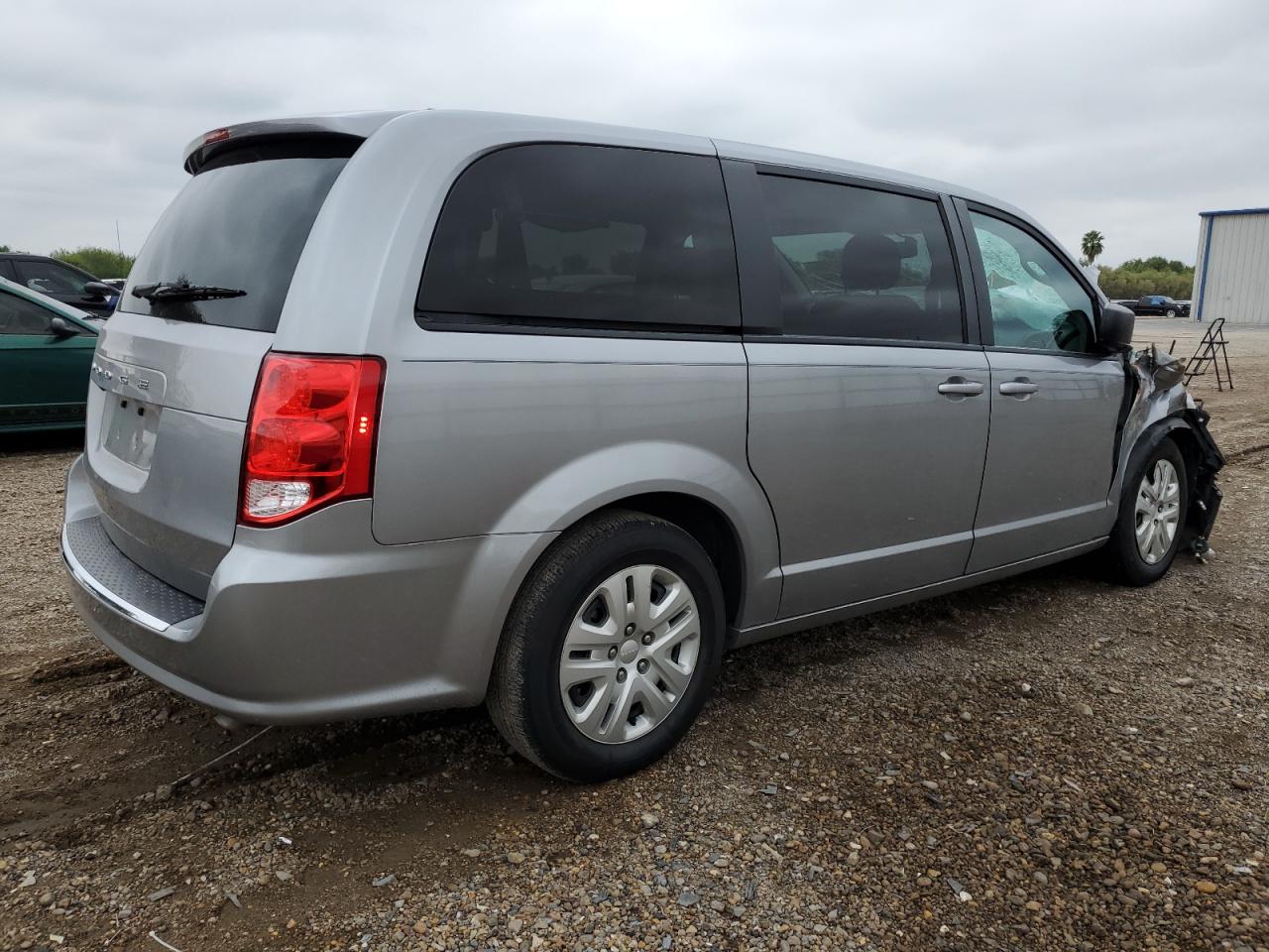 2018 Dodge Caravan VIN 2C4RDGBG7JR162603 Copart auction photo, front end damage thumbnail 3