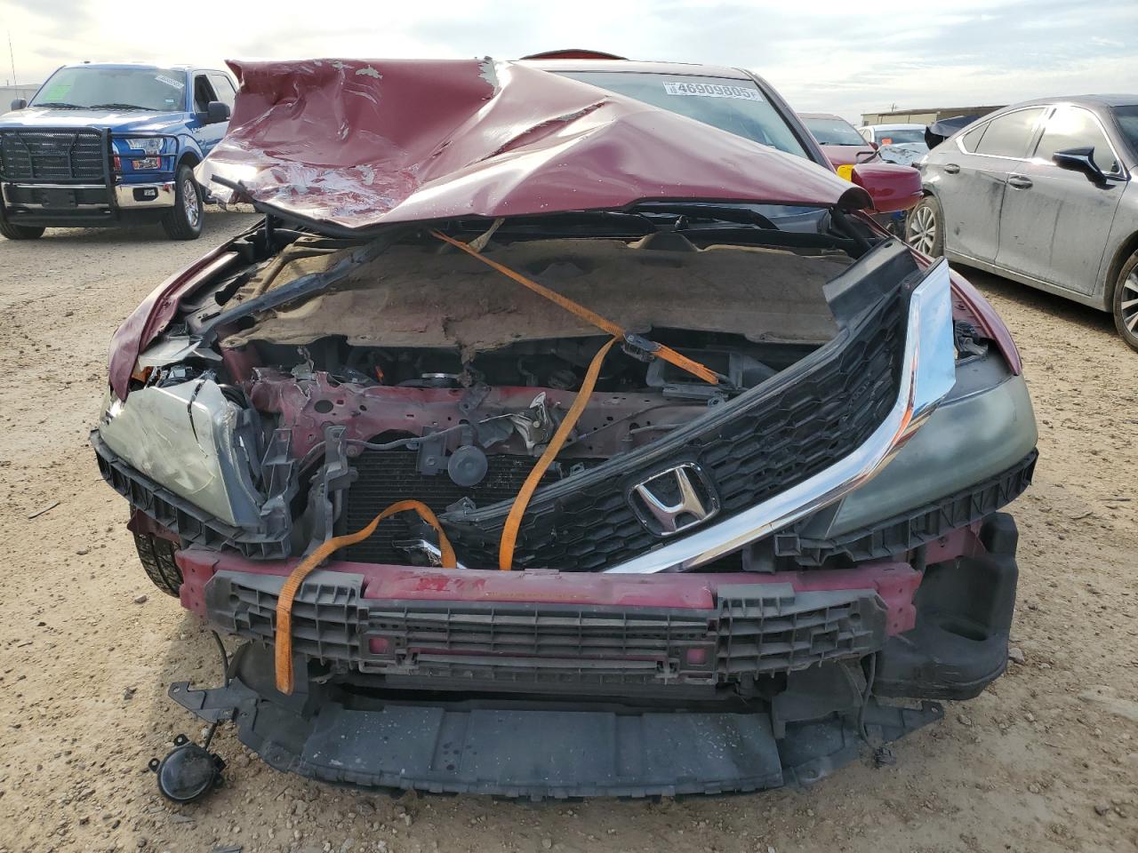2013 Honda Accord VIN 1HGCT2B80DA007924 Copart auction photo, front end / minor dent/scratches damage thumbnail 5