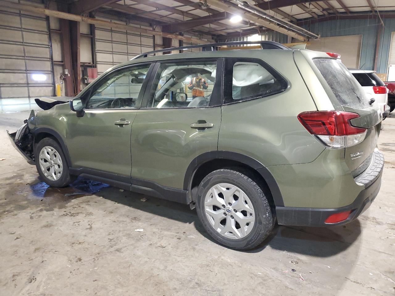 2019 Subaru Forester VIN JF2SKACC5KH438436 Copart auction photo, front end / minor dent/scratches damage thumbnail 2
