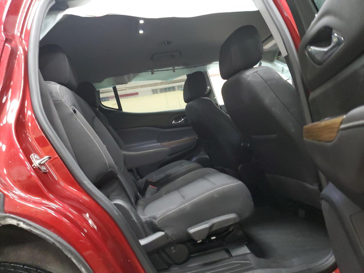 2022 GMC Acadia VIN 1GKKNKL40NZ135281 Copart auction photo, front end / minor dent/scratches damage thumbnail 11