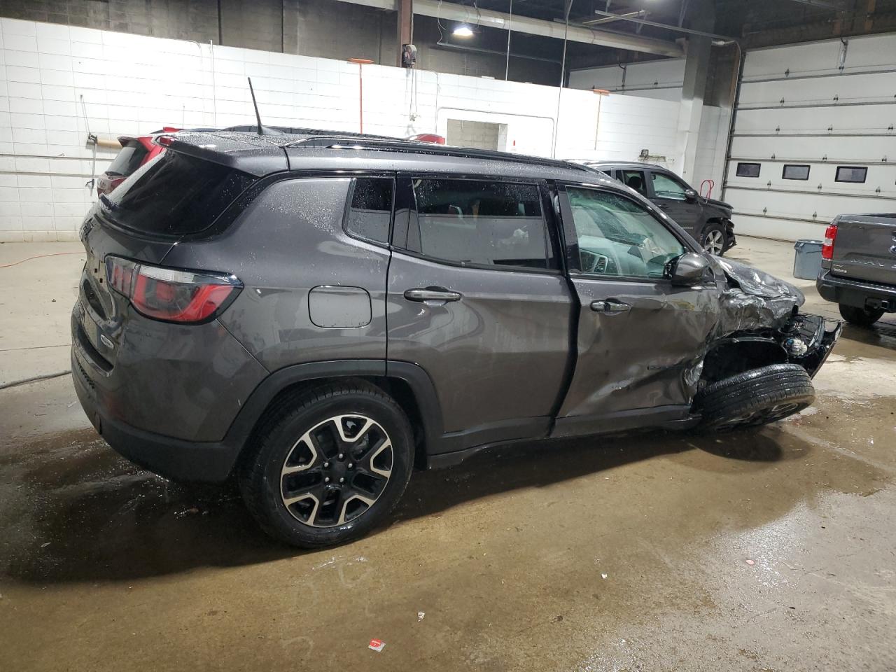 2020 Jeep Compass VIN 3C4NJDAB3LT167566 Copart auction photo, front end / side damage thumbnail 3