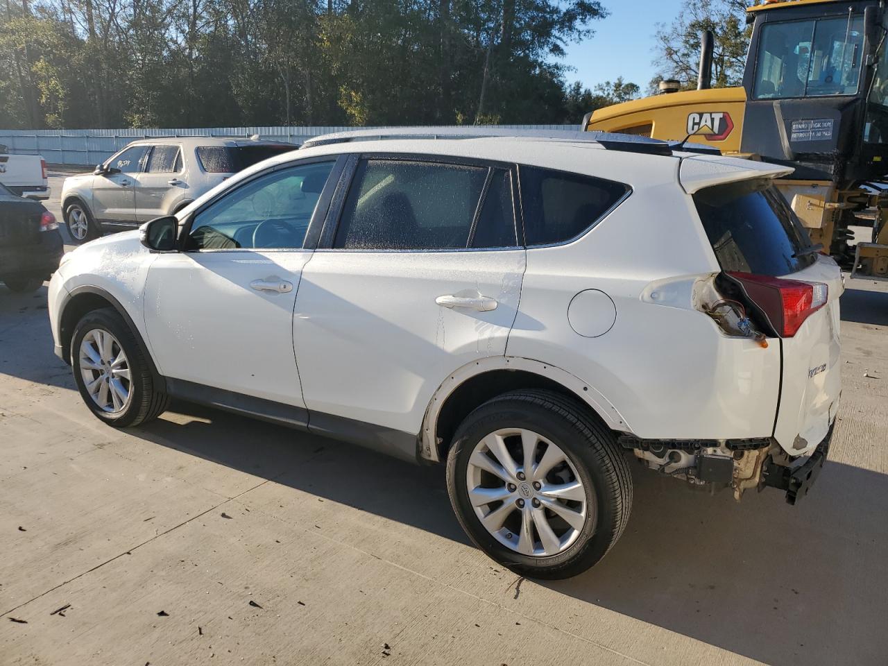 2014 Toyota RAV 4 VIN 2T3YFREV3EW108805 Copart auction photo, rear end / minor dent/scratches damage thumbnail 2