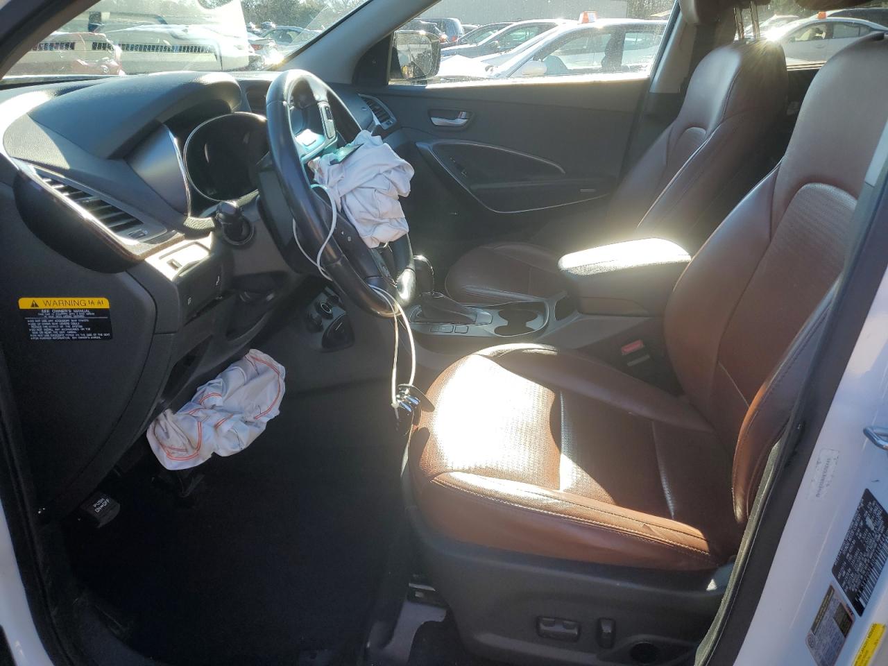 2014 Hyundai Santa Fe VIN 5XYZU3LA0EG184648 Copart auction photo, front end / minor dent/scratches damage thumbnail 7