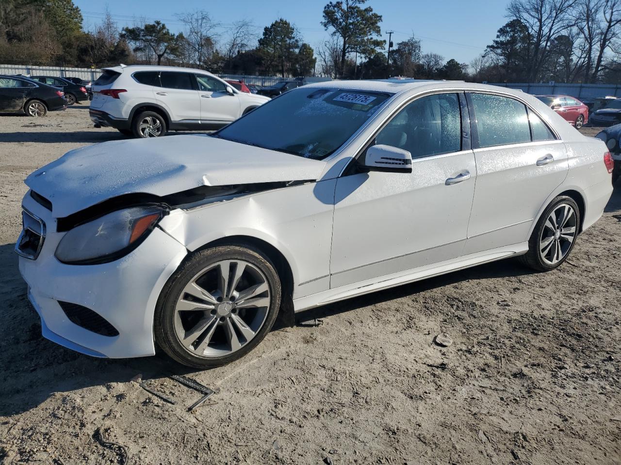 2015 Mercedes-Benz E-klasse VIN WDDHF5KB8FB086822